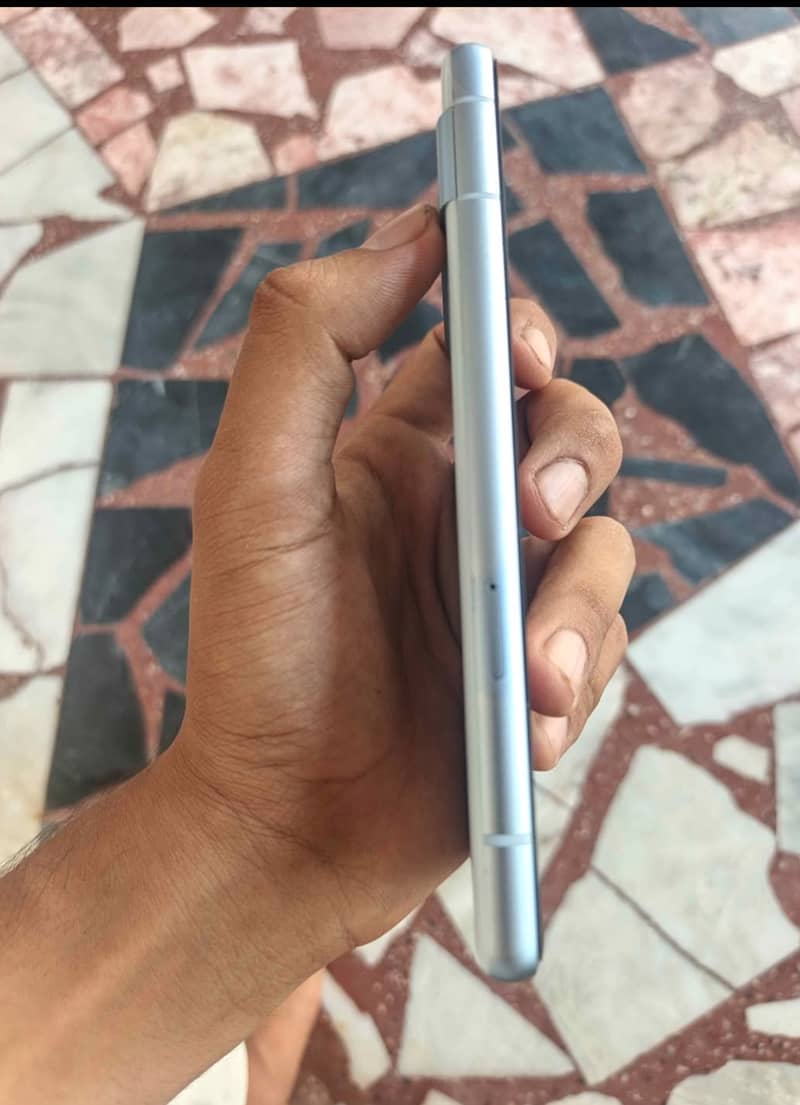 Google Pixel 7a 1
