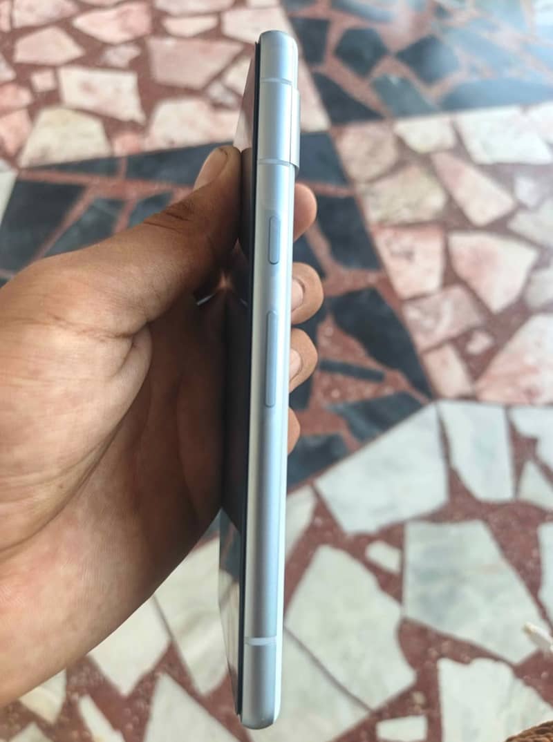 Google Pixel 7a 4