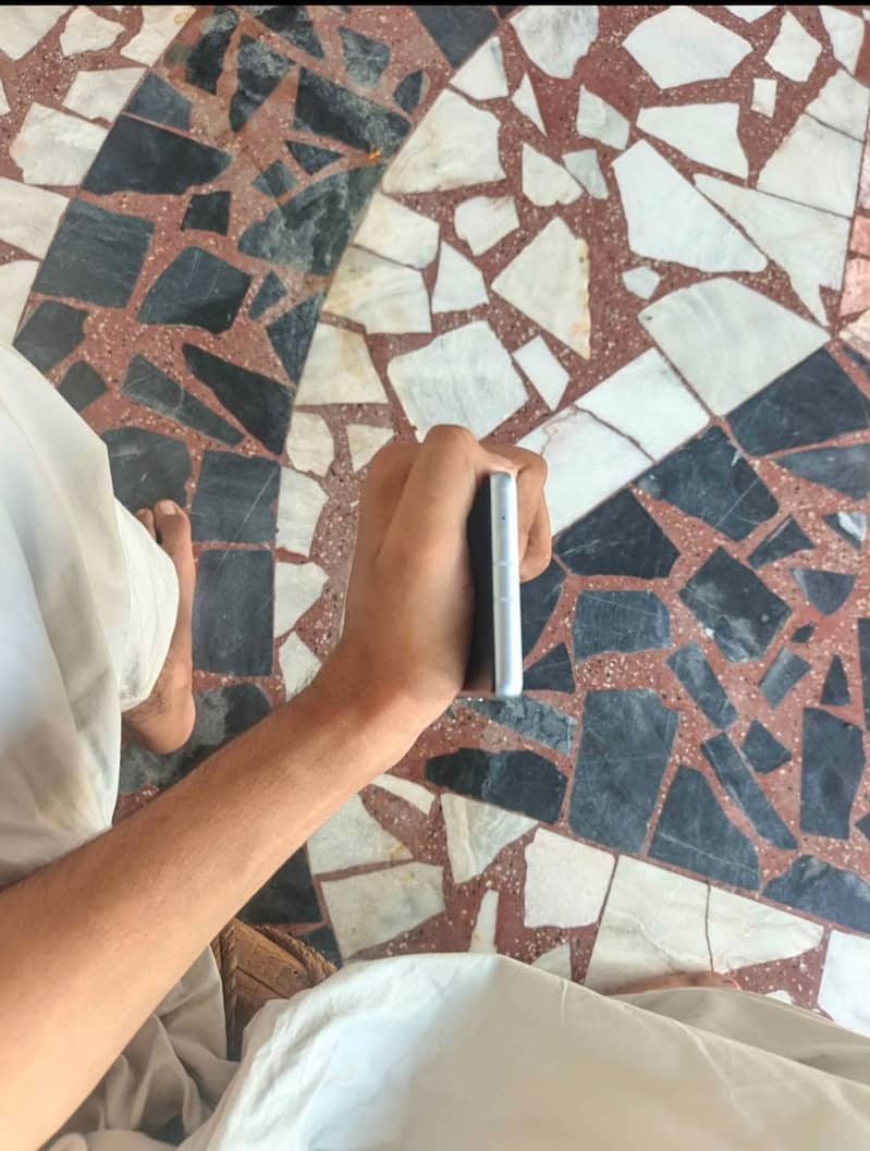 Google Pixel 7a 5