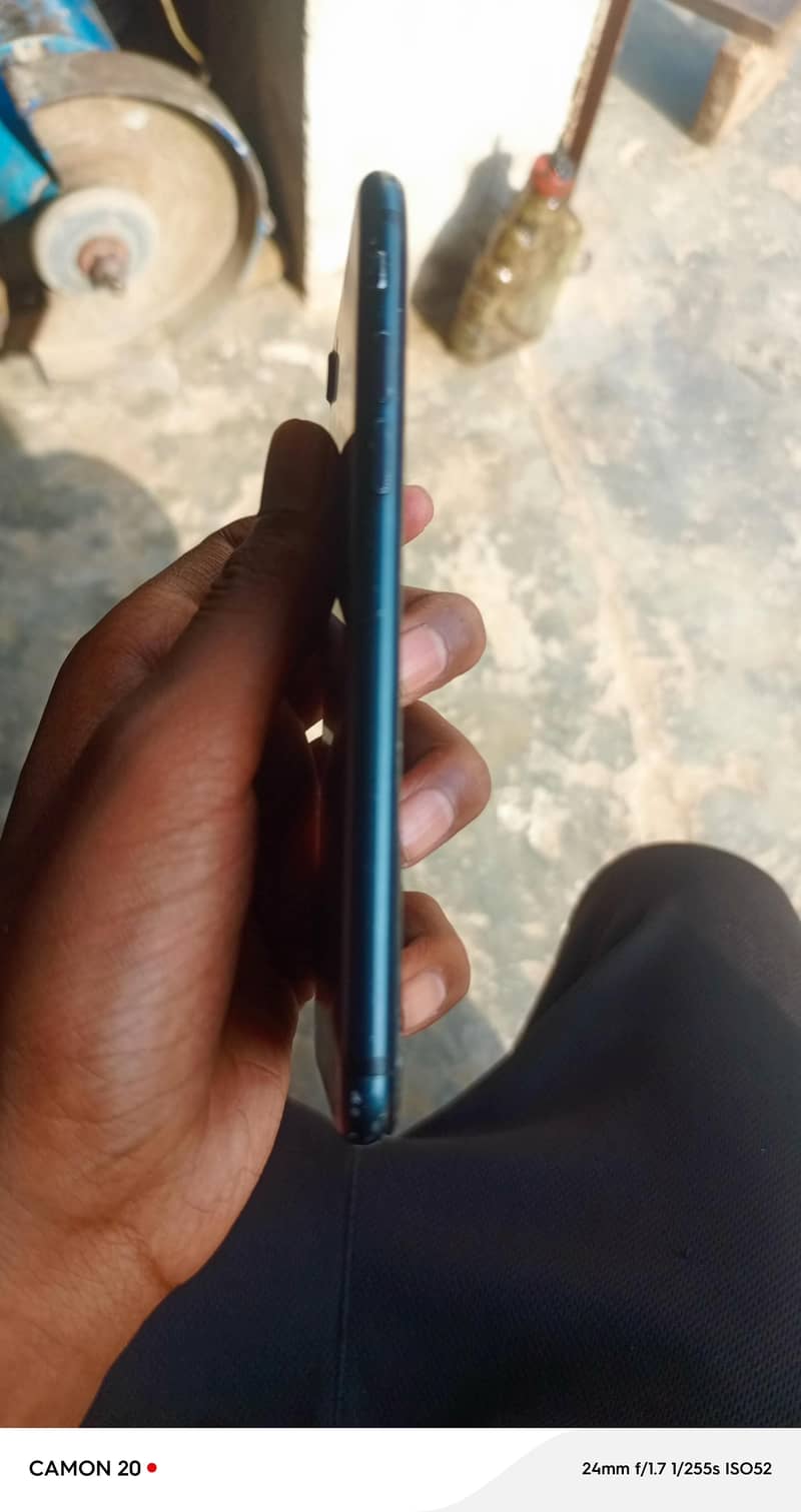 Apple iPhone 7 1