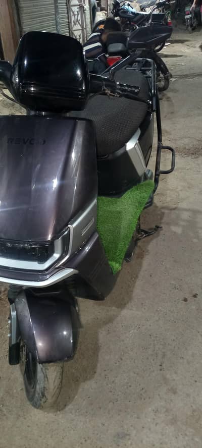 Revo electric bike
