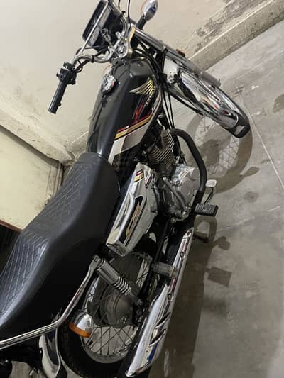 Honda 125 special edition  show rooom condition