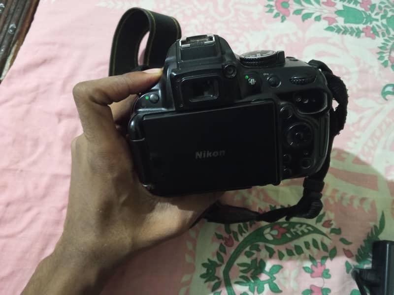 Nikon camera N3000 2