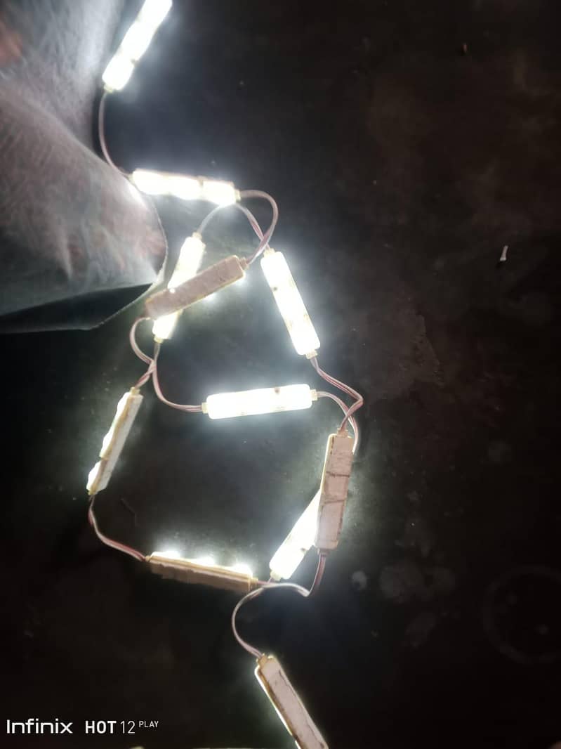 d c light 4