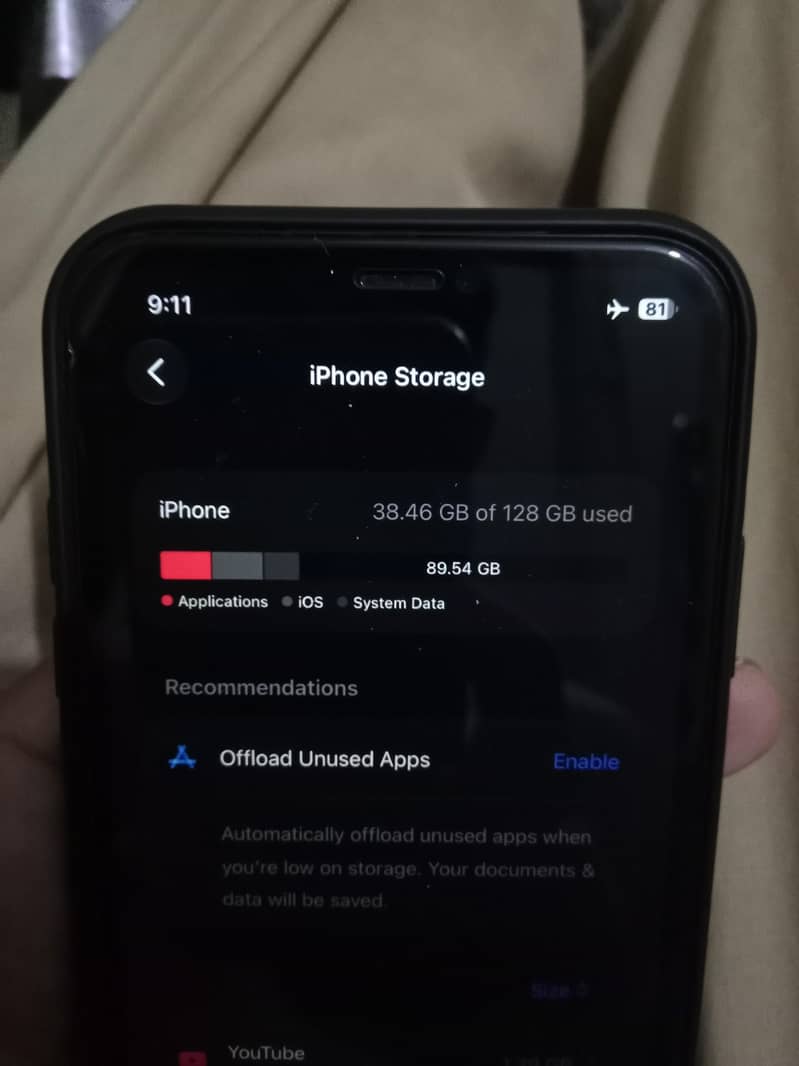 Apple iPhone 11 4