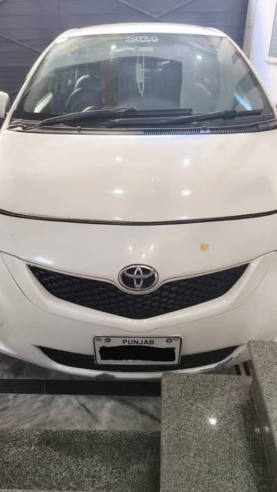 Toyota Belta 2006