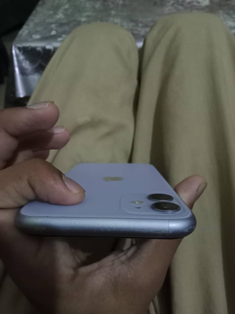 Apple iPhone 11 9