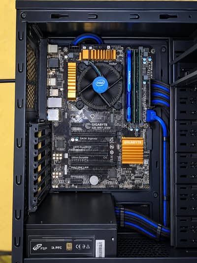 Intel Core i7-4770 + Gigabyte H97 + 16GB DDR3 Combo