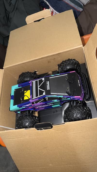 Cyber storm 1/16 scale speed30/35km