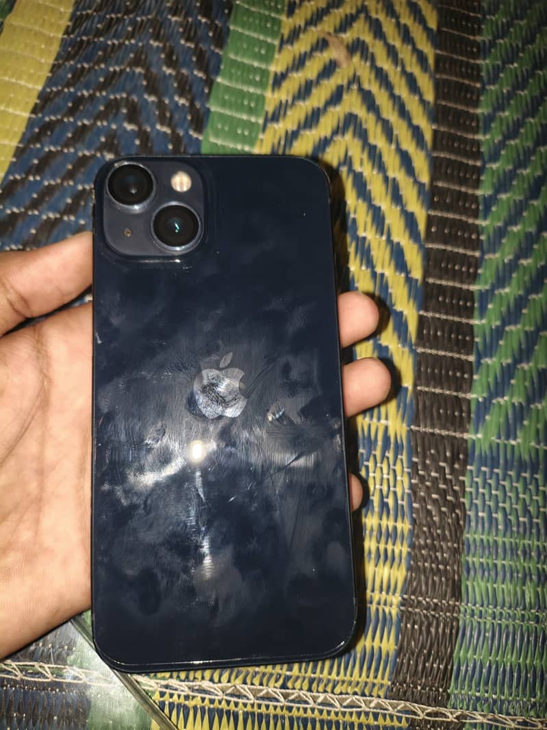 Apple iPhone 13 5