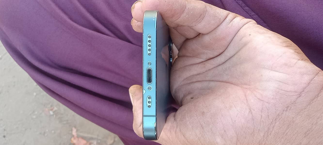 Apple iPhone 12 Pro 0
