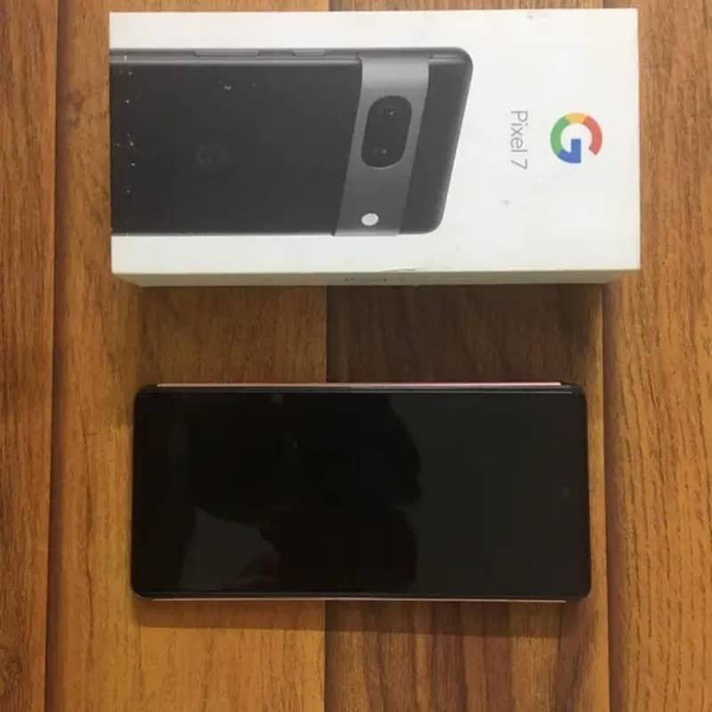 Google Pixel 7 (New) Box Opened 1
