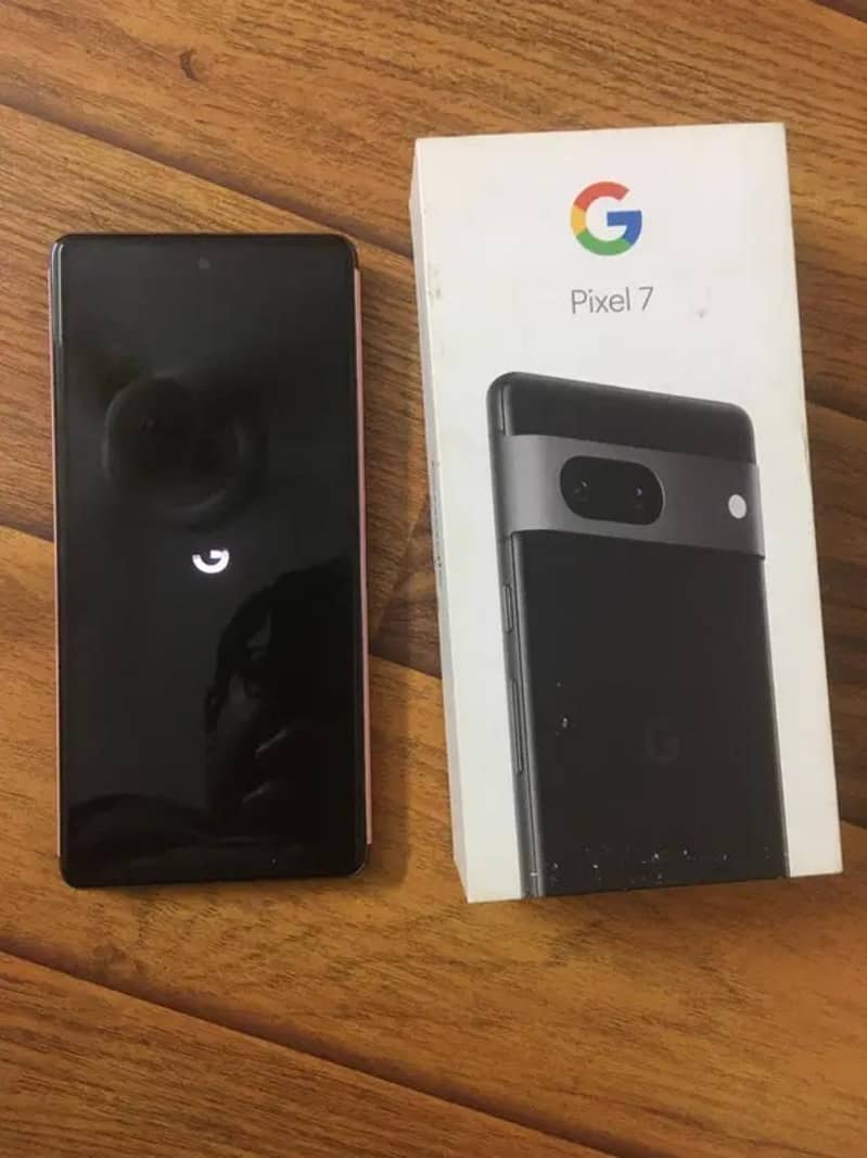 Google Pixel 7 (New) Box Opened 3