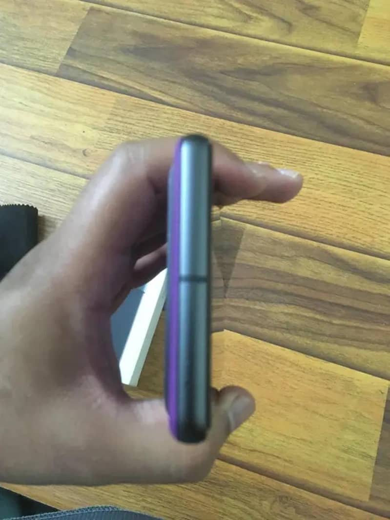 Google Pixel 7 (New) Box Opened 4