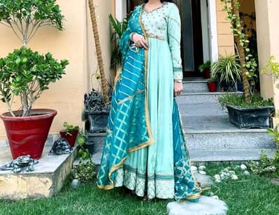 semi formal zainab hasan 3pc original suit for sale!
