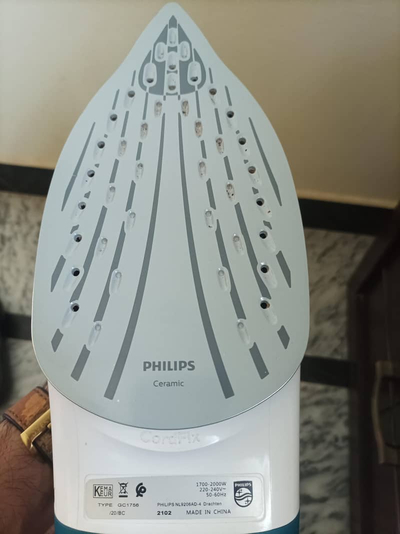 Philips iron 1