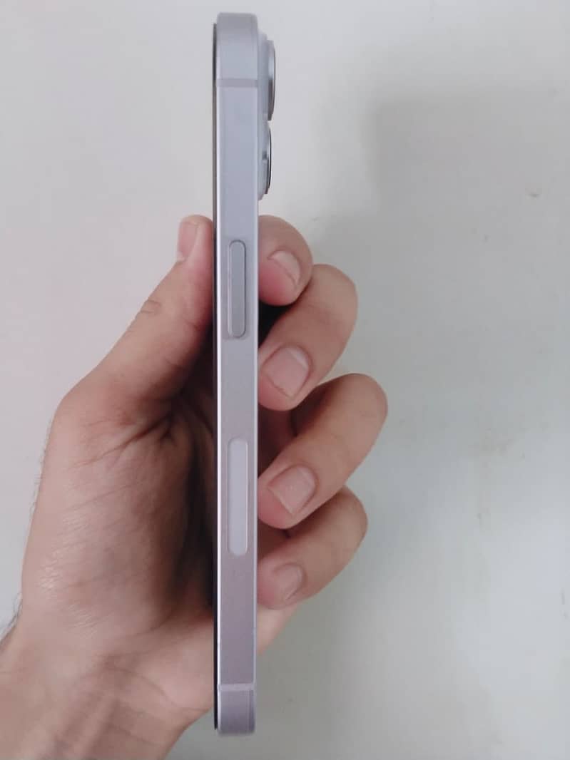 Apple iPhone 14 4