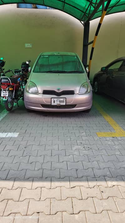 Toyota Vitz 2015