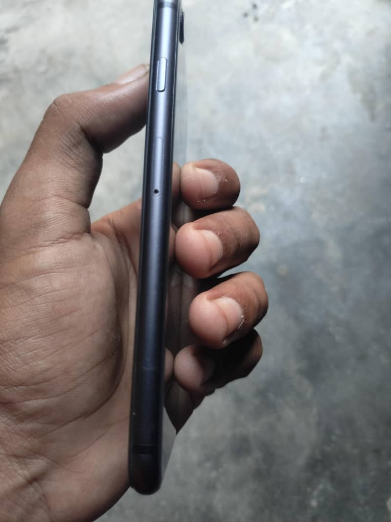 Apple iPhone 8 2