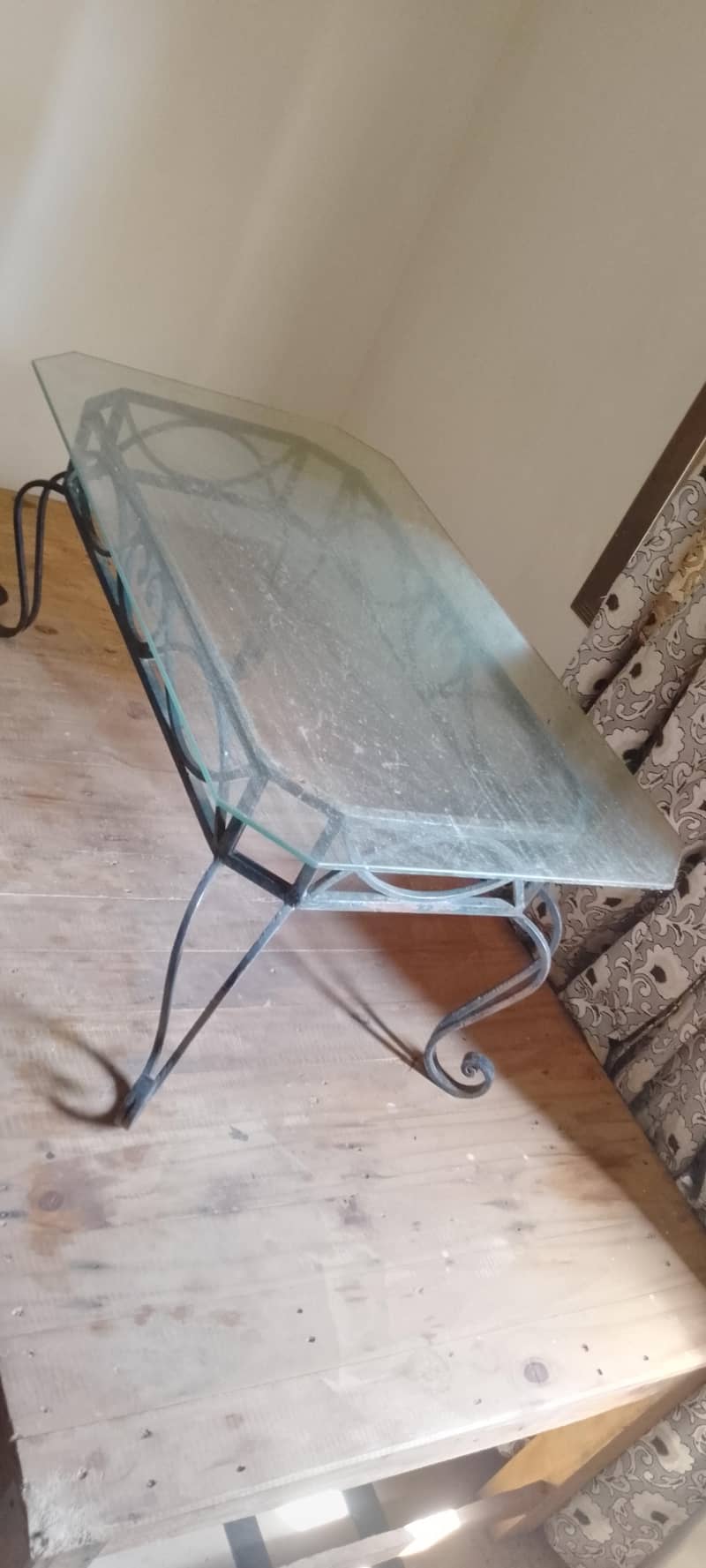 iron table 0