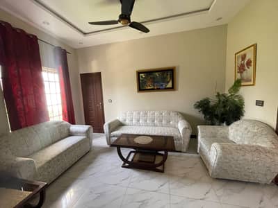 sofa set in good condition available for sale