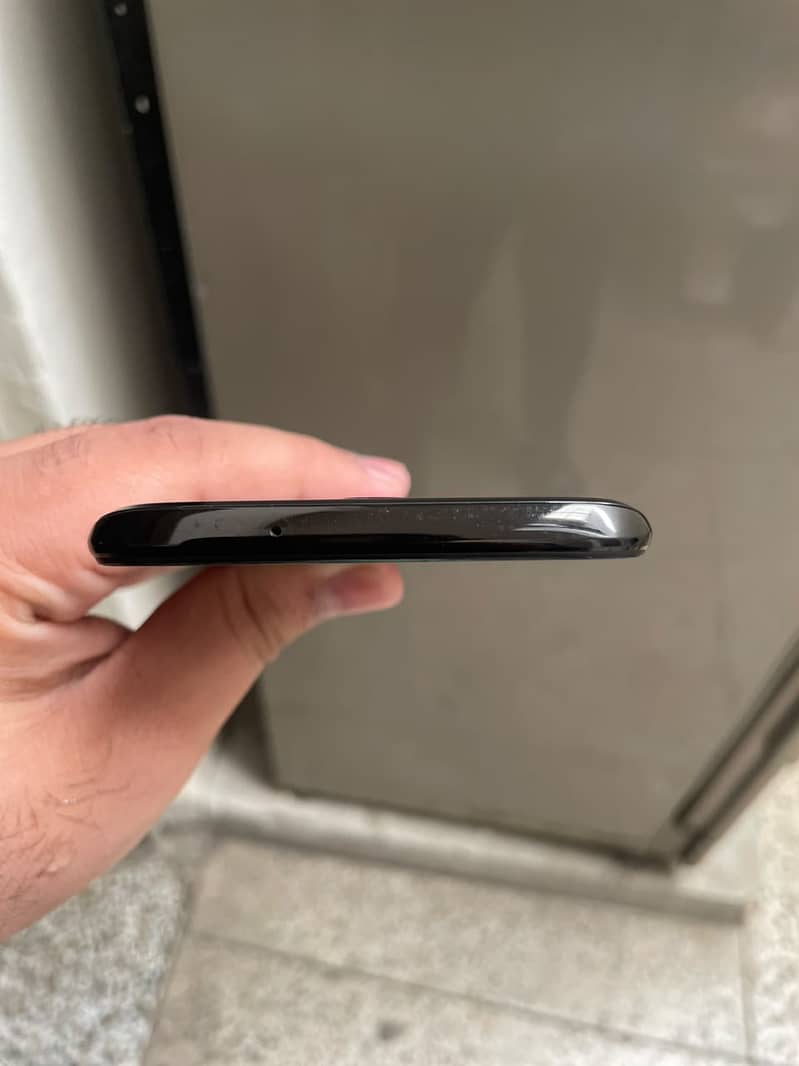 One Plus 6T 5