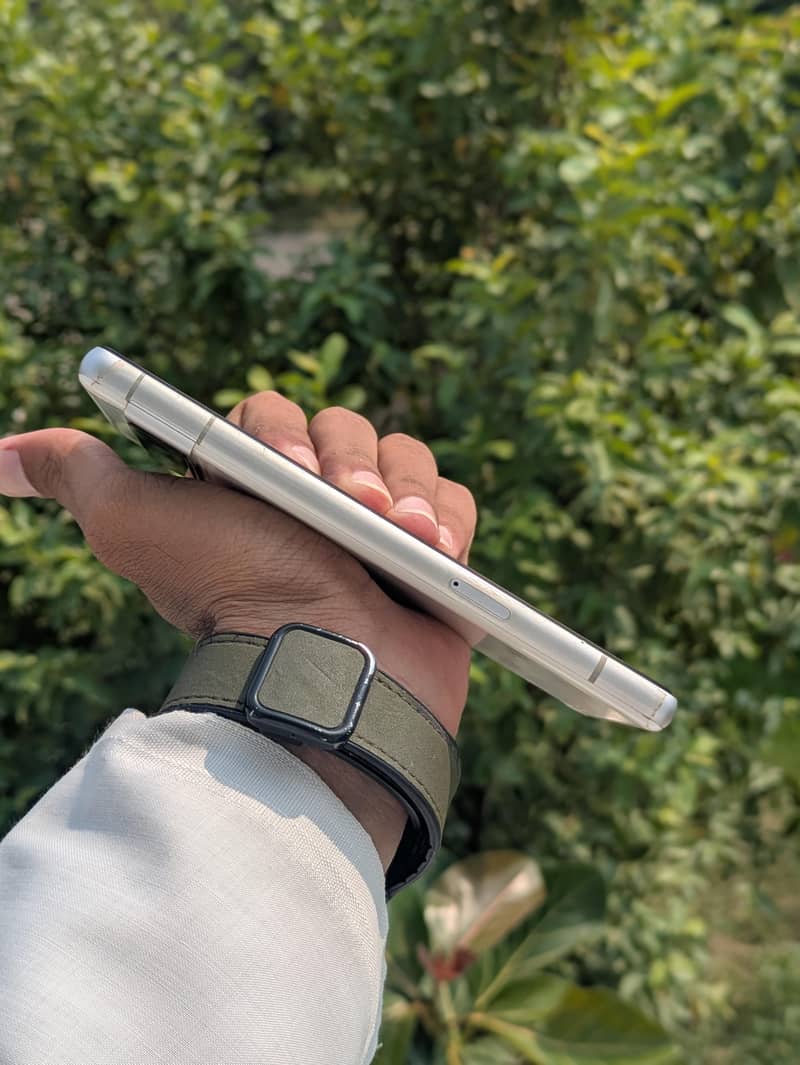 Mobile 3