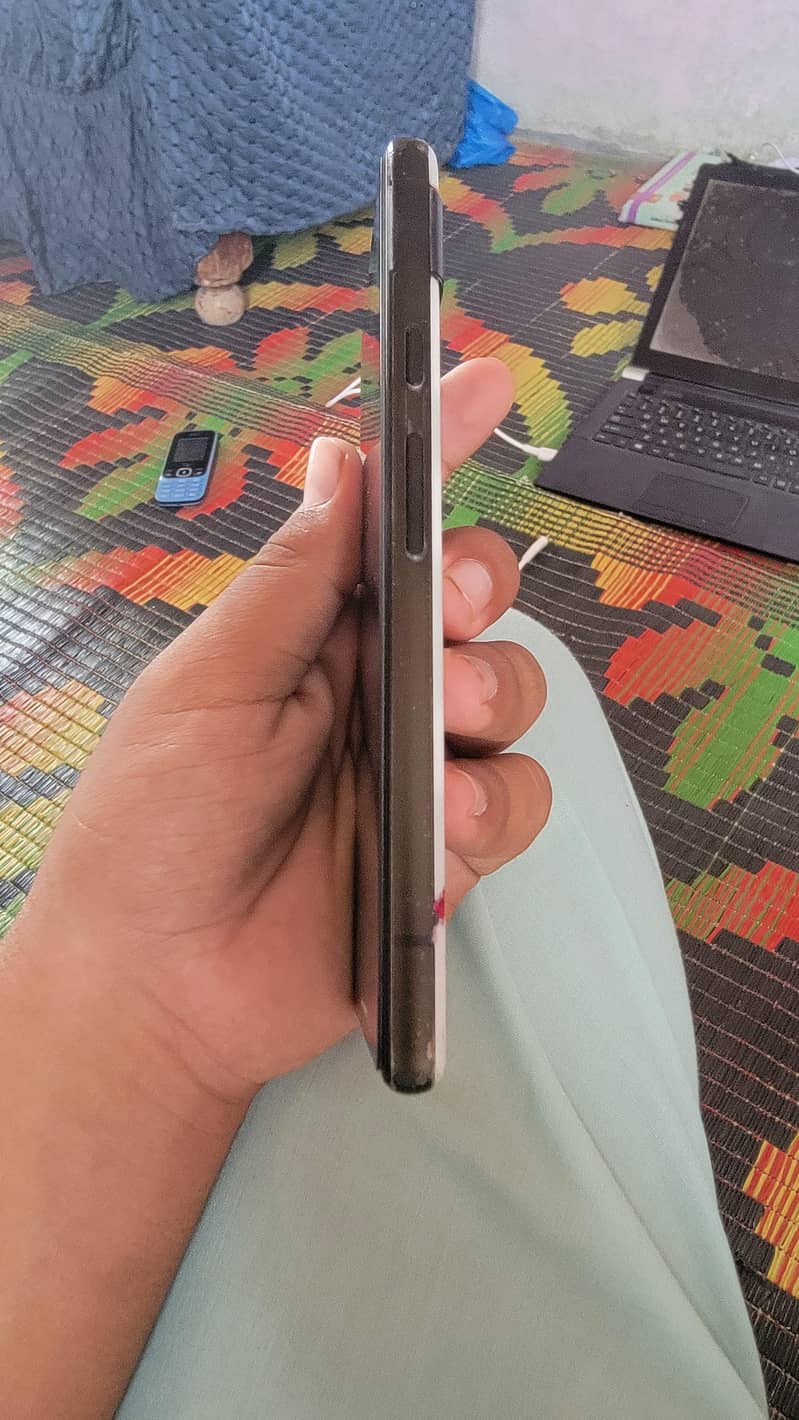 Google Pixel 6a 1