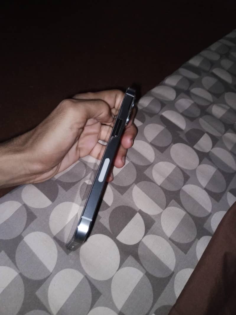 iphone 13pro 2