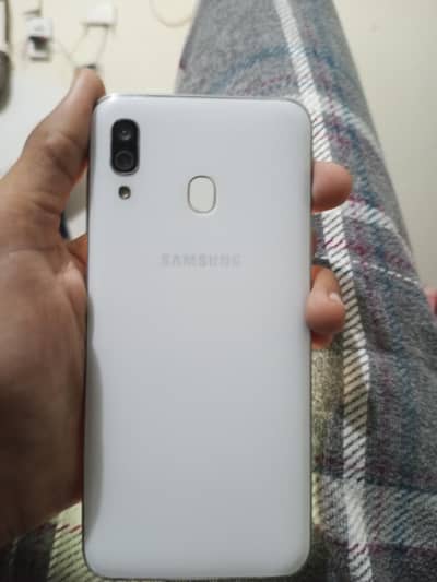 Samsung Mobile A30