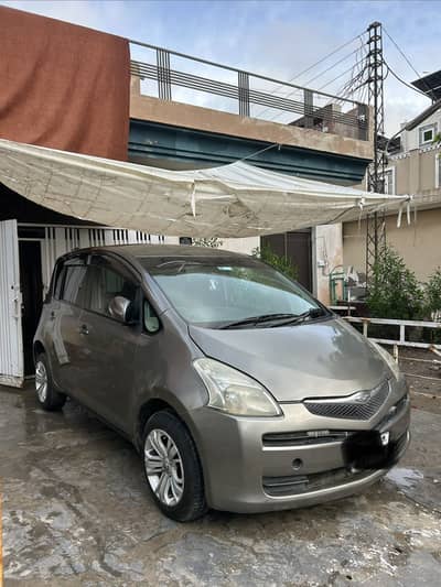 Toyota Ractis 2013