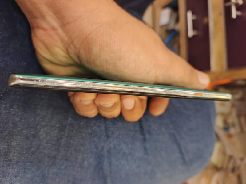 Tecno CAMON 40 Pro 1