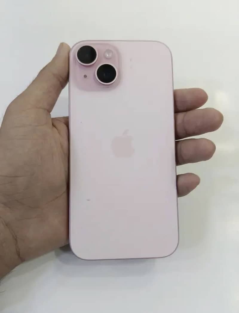 Apple iPhone 15 2