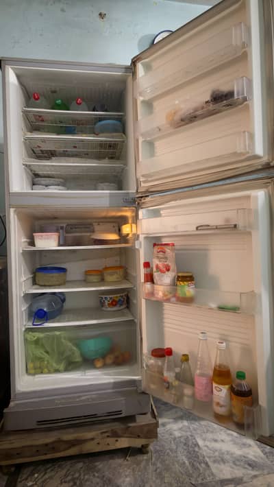 pel singledoor in good condition
