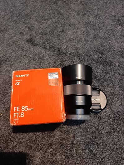 Sony 85mm 1.8 lens
