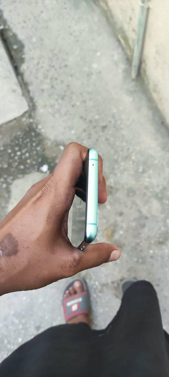 One Plus 8T 5