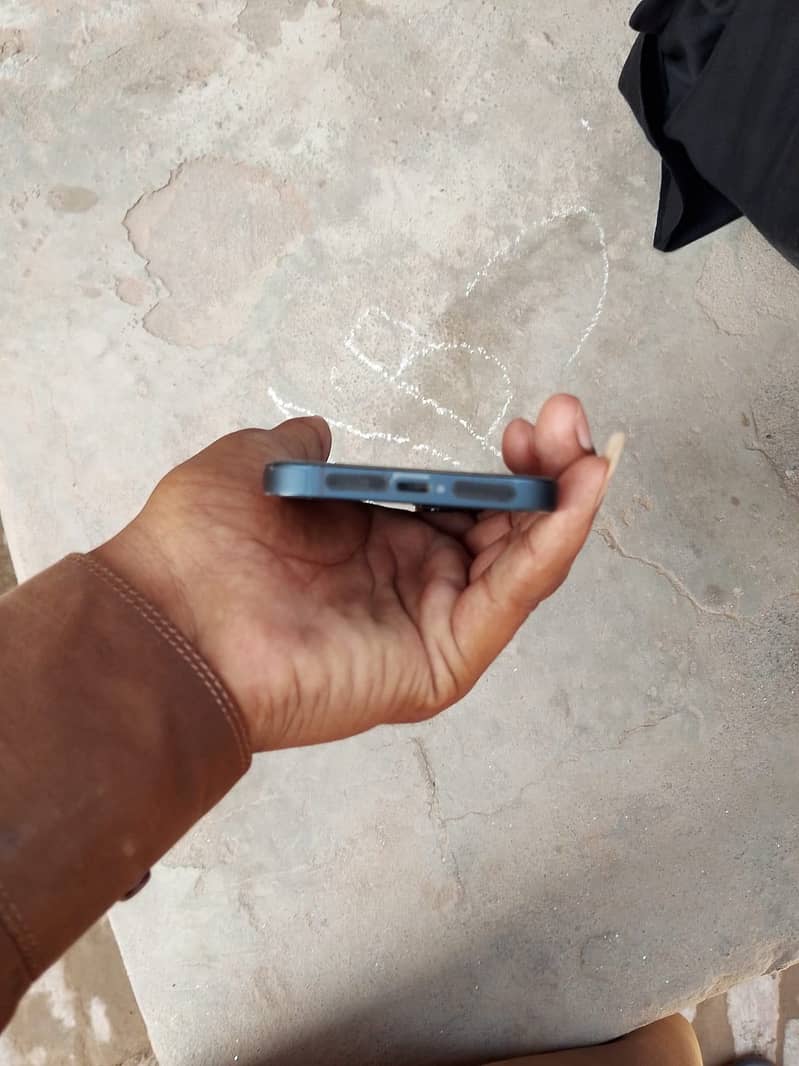 Apple iPhone 14 2