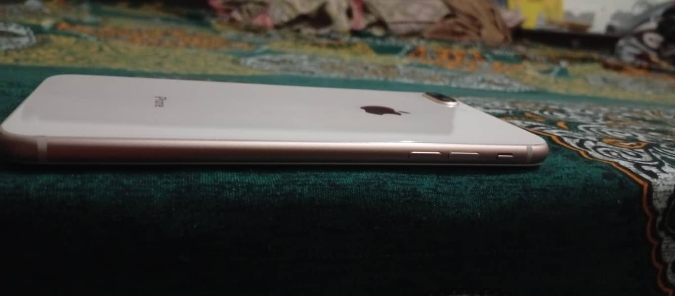 IPHONE 8 PLUS GOLD 7