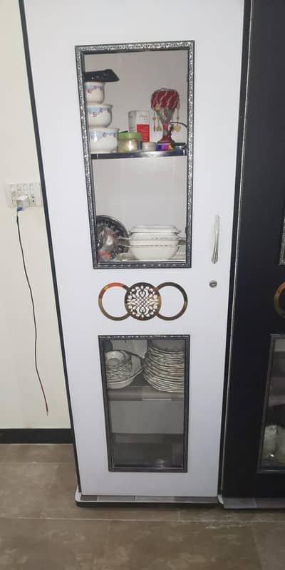 dressing table and shokes sale