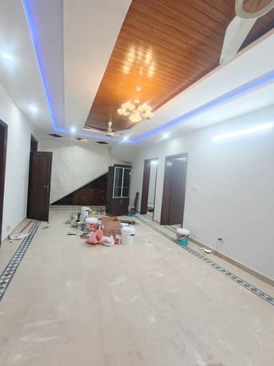 35*70 Momty Available for rent in G-14/2