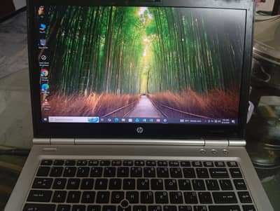 HP Elitebook 8460P 2nd Gen, 6GB RAM and 128GB ROM with 2 Chargers