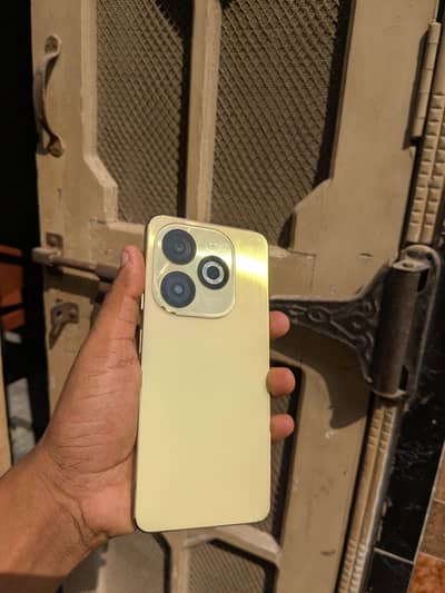 Infinix Smart 8 Pro