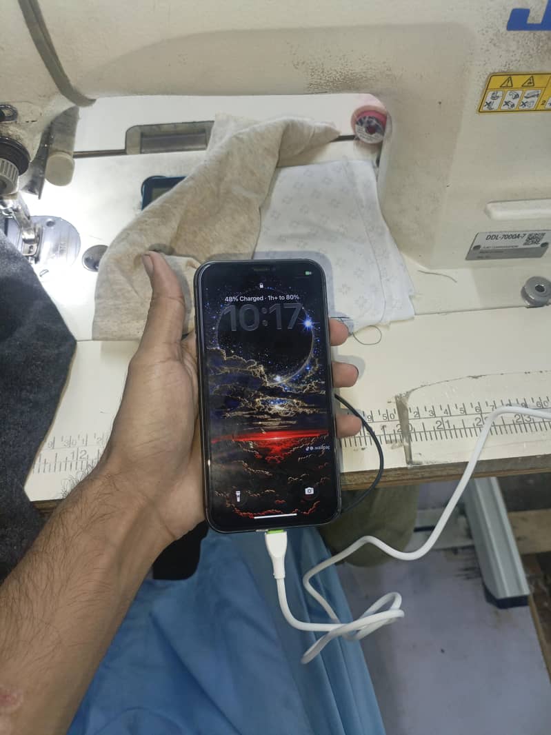 Apple iPhone 11 3