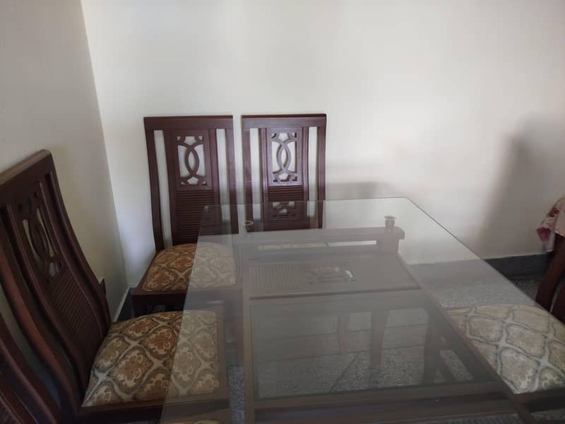 One Dining Table 1