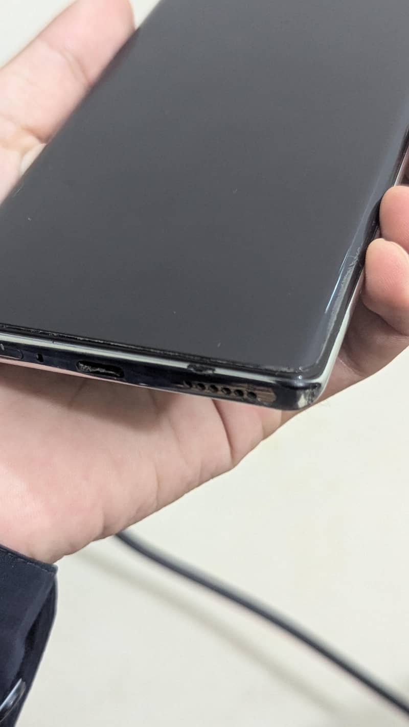 Tecno CAMON 40 Pro 6