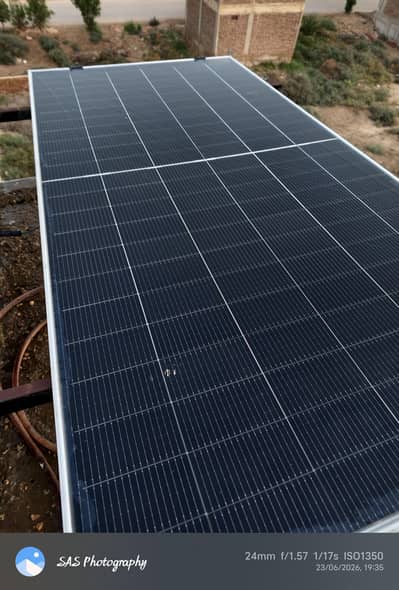 Jinko 585 Watts Bifacial Solar Panels