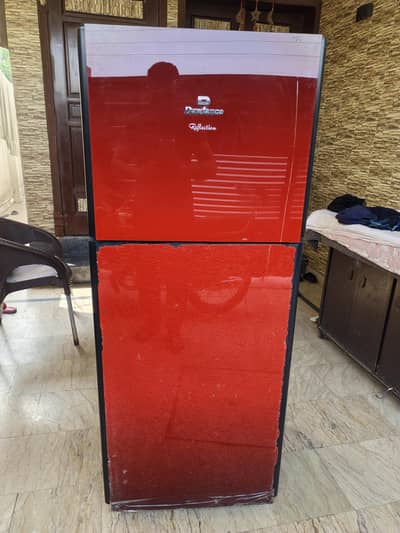 Dawlance fridge midium size