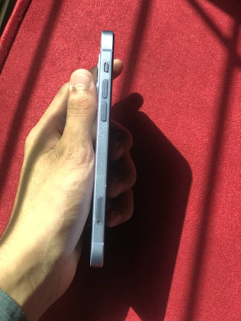 Apple iPhone 12 2