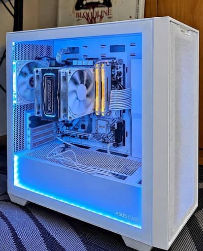 Asus Gaming PC Case with motherboard and CPU