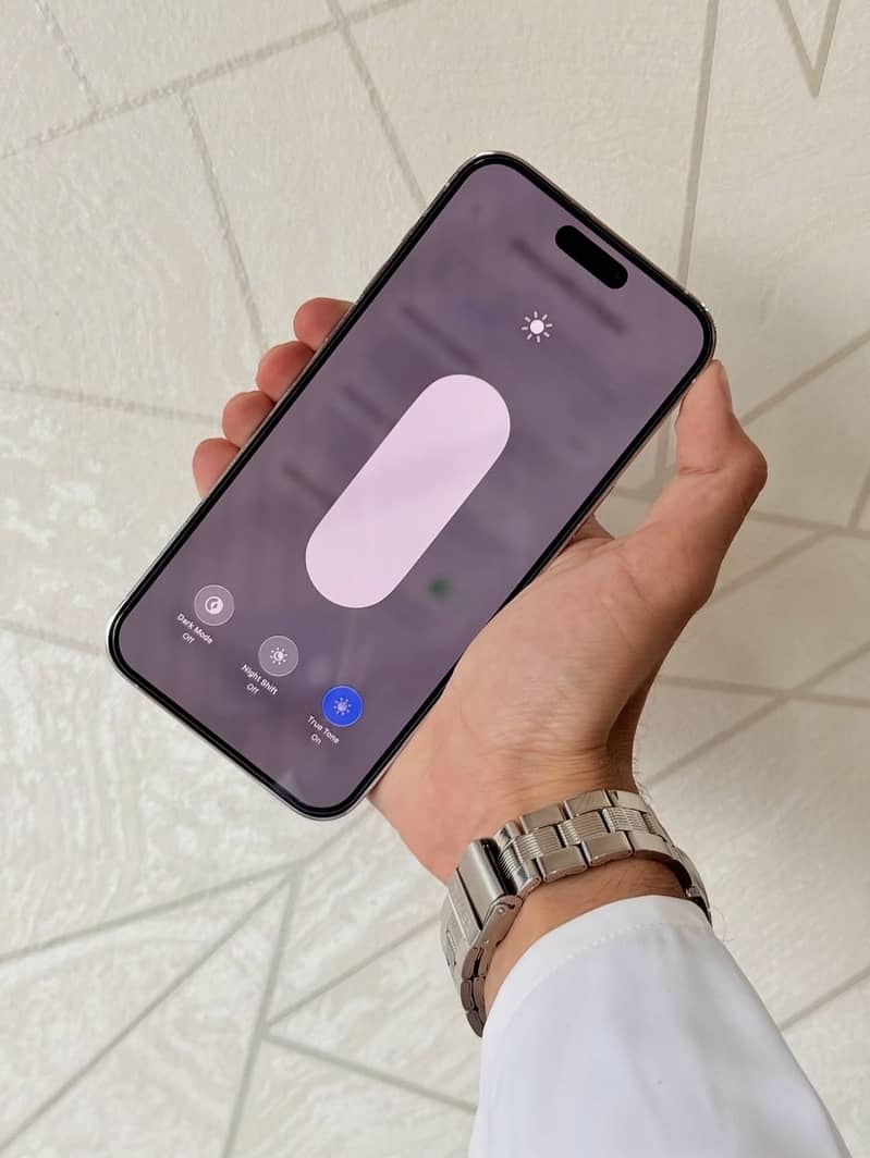 Apple iPhone 14 Pro Max 4